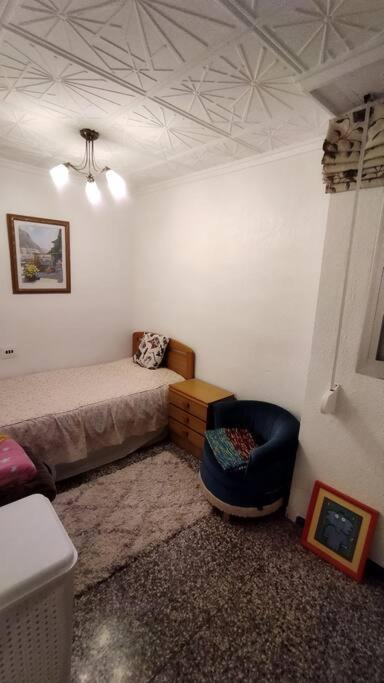 Charming Three Bedroom Apartment In Alcoi Exterior photo