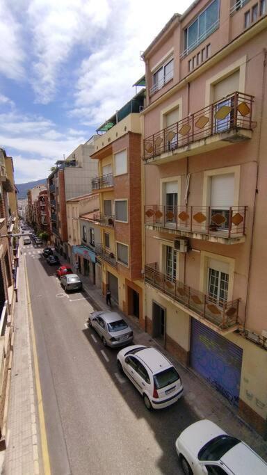 Charming Three Bedroom Apartment In Alcoi Exterior photo