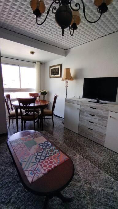 Charming Three Bedroom Apartment In Alcoi Exterior photo